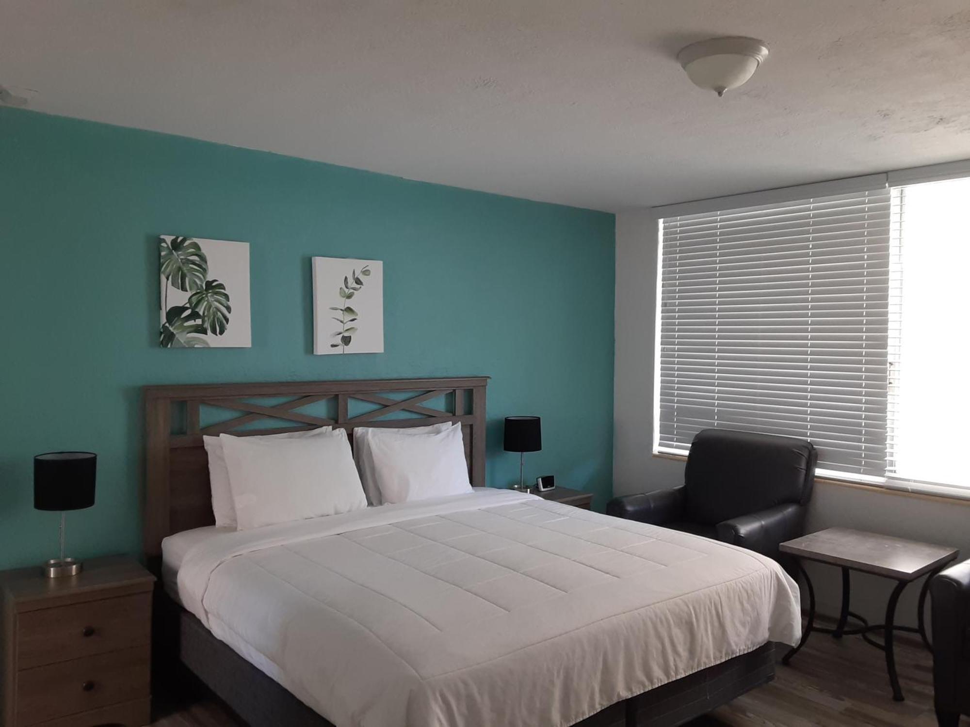Sandalwood Beach Resort North Redington Beach Экстерьер фото